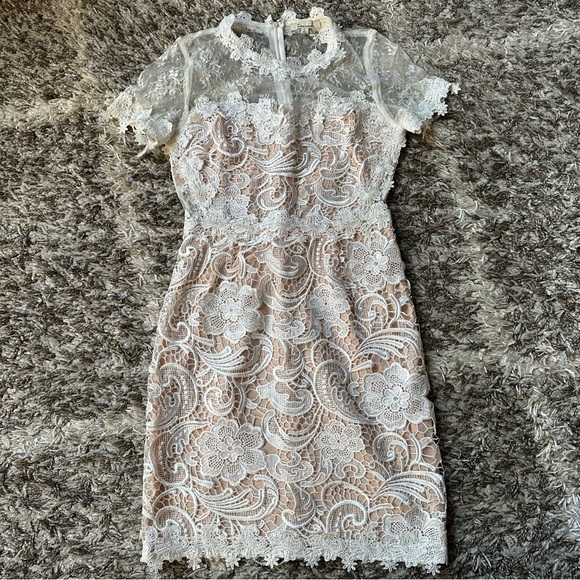 White Lace Dress - Picture 12 of 14